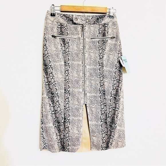 Fate Dresses & Skirts - NWT Fate Zip Front Snake Print Skirt Women Size Small Color Black/Tan